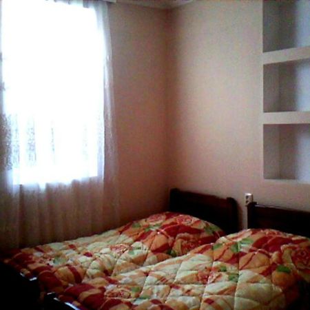 White Guest House Batumi Exterior foto
