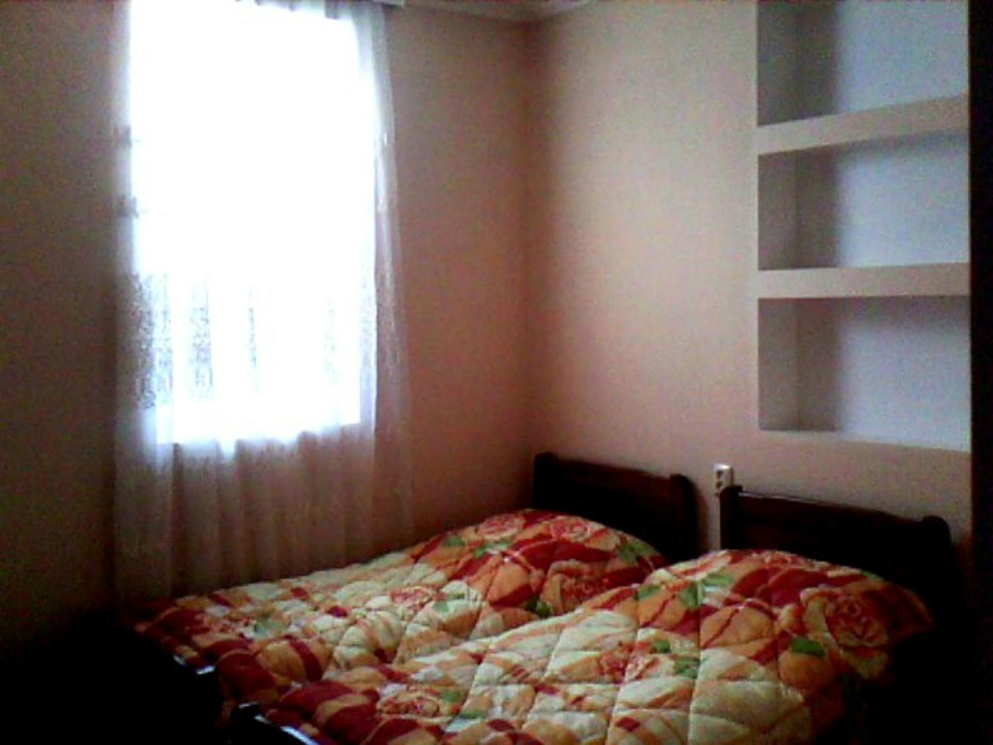 White Guest House Batumi Exterior foto
