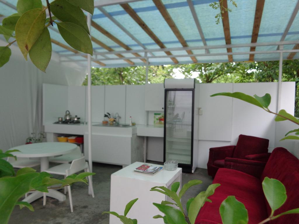 White Guest House Batumi Zimmer foto