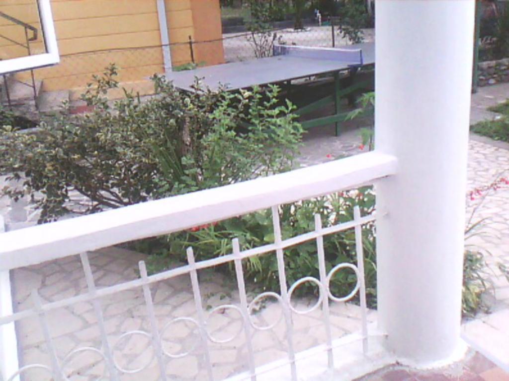 White Guest House Batumi Zimmer foto