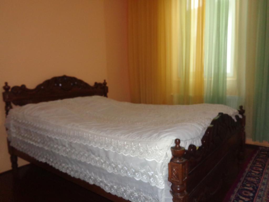 White Guest House Batumi Exterior foto